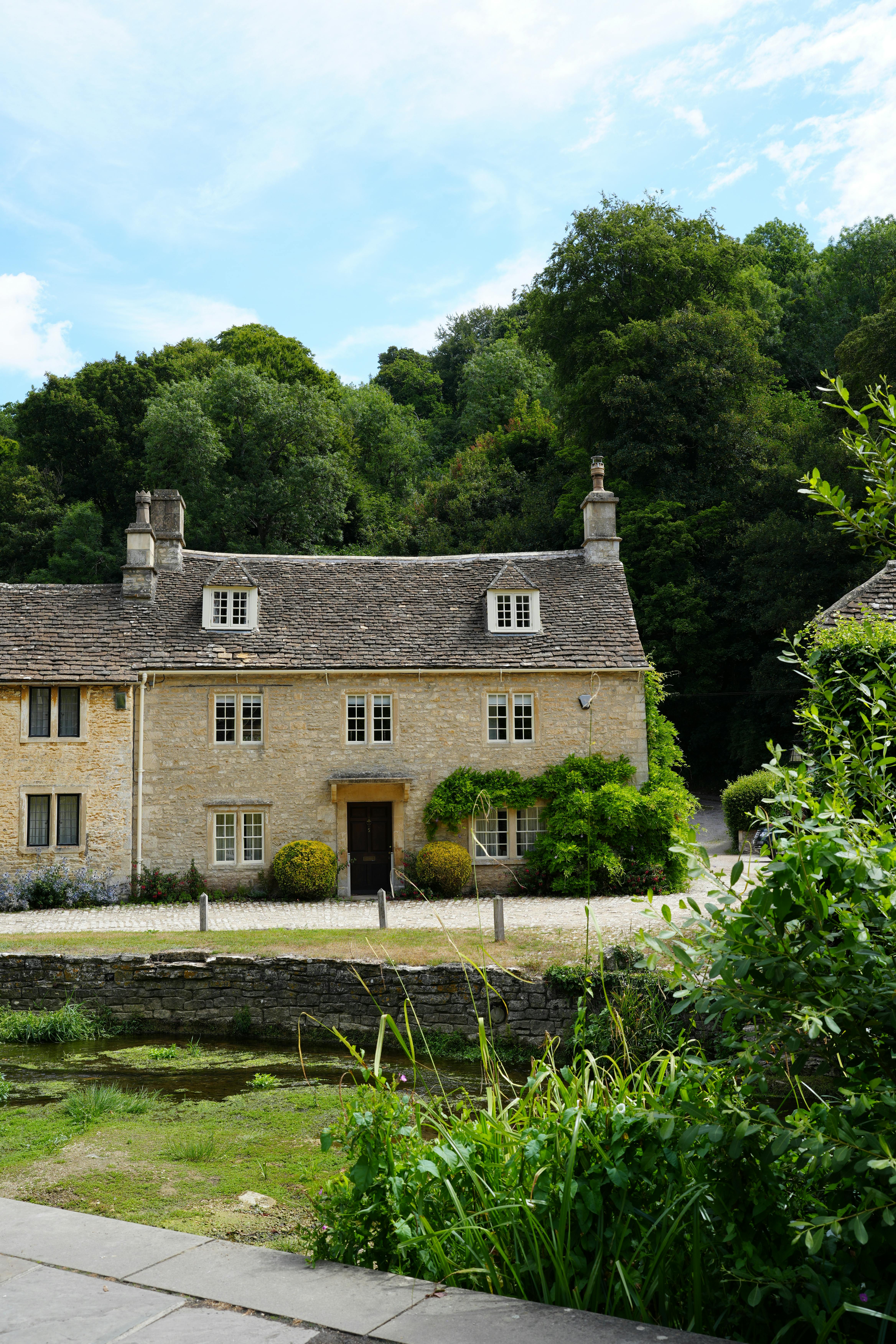 How Cotswold Estate Agents can outperform Rightmove and capture more instructions